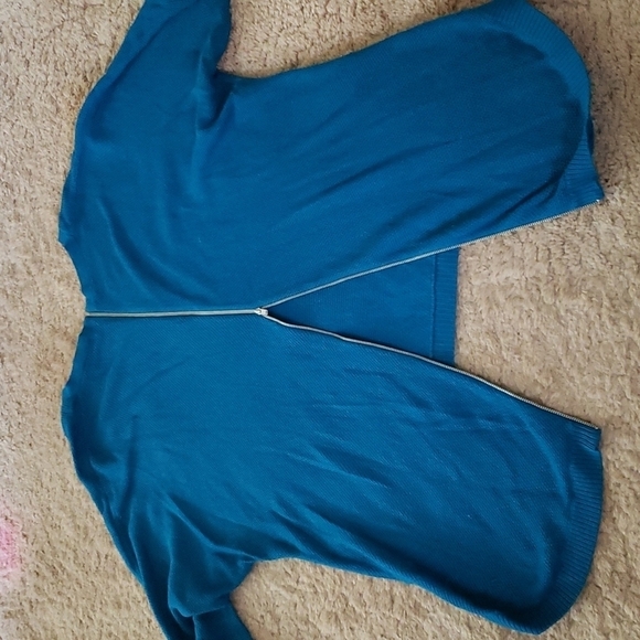 Express brand high low hem sweater, zipper back. Sz S - Picture 8 of 8